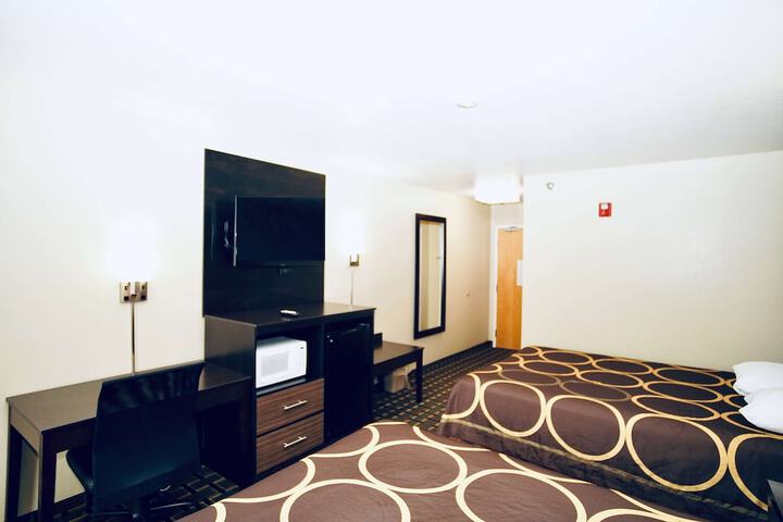 Room 18 of 29
