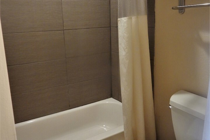 Room 41 of 47
