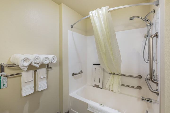 Cobblestone Hotel and Suites Janesville