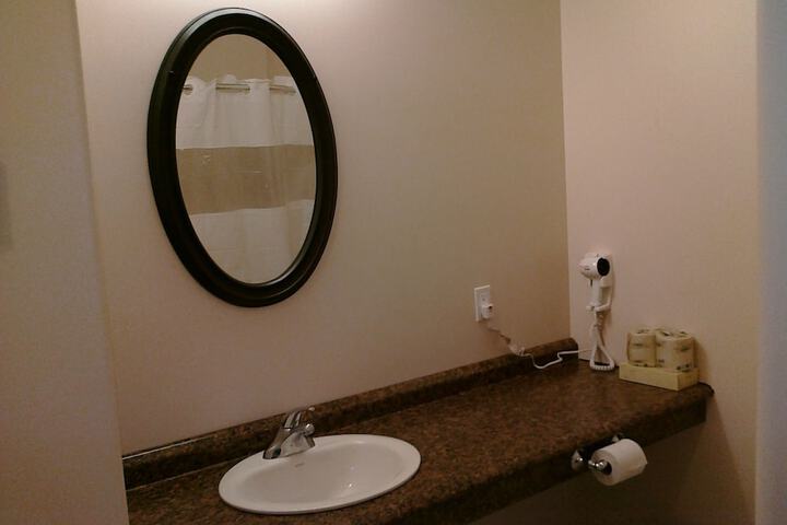 Room 25 of 41