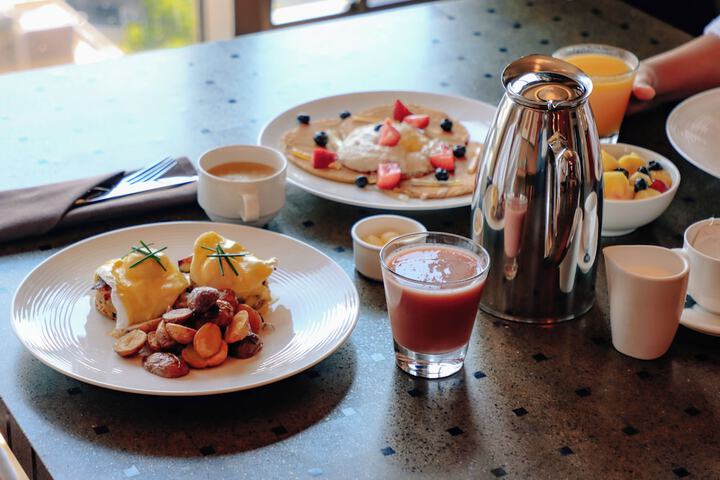 Breakfast/Coffee Service 35 of 45