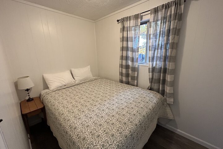 Room 108 of 111