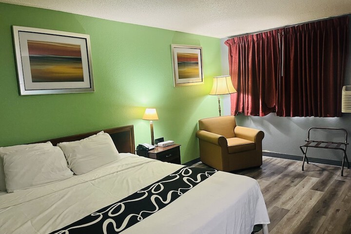Rodeway Inn Whitehall