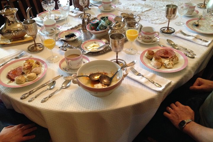 Breakfast/Coffee Service 23 of 32