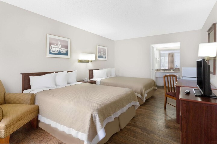 Room 15 of 20