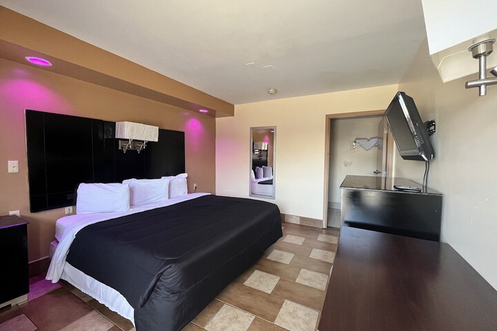 Room 54 of 71