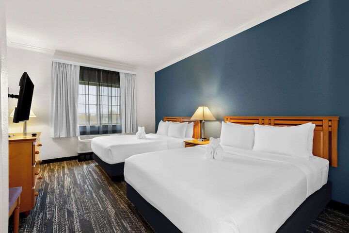 Room 16 of 29