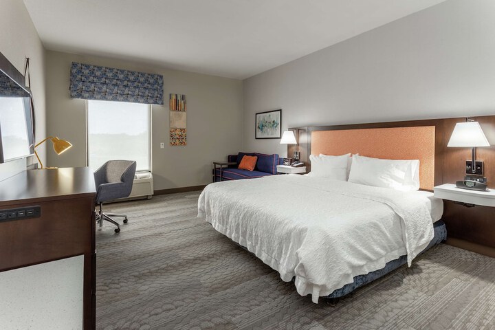 Room 10 of 24