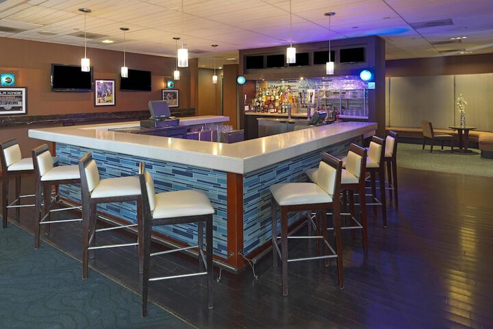 Ontario Airport Hotel & Conference Center