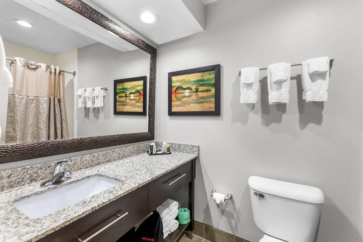 Brentwood Suites Nashville an Ascend Collection Hotel