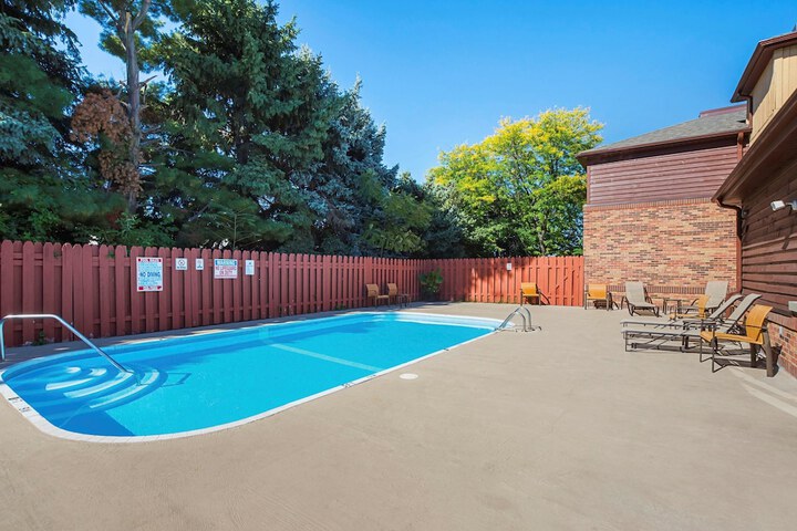 Pool 8 of 38