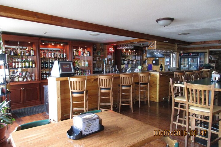 Horseshoe Bay Lodge