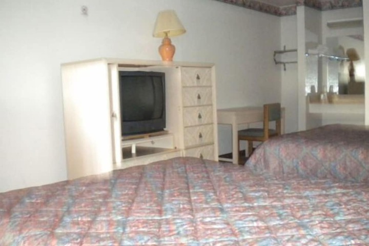 Heritage Inn