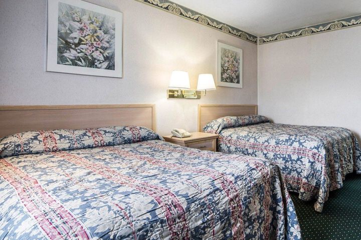 Room 11 of 24