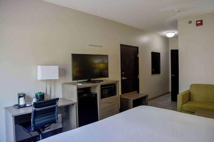 Room 36 of 46