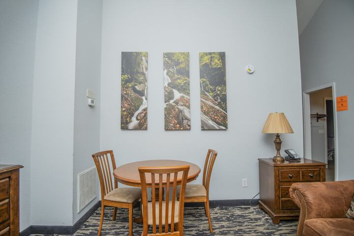 Room 148 of 345