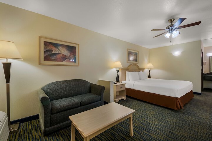 Room 36 of 38