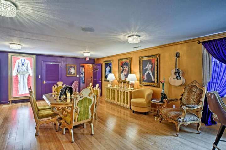 Room 28 of 61