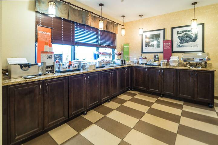 Hampton Inn by Hilton Tiffin