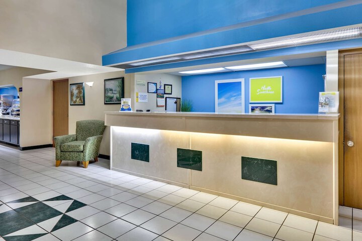 Hotel Interior 4 of 14