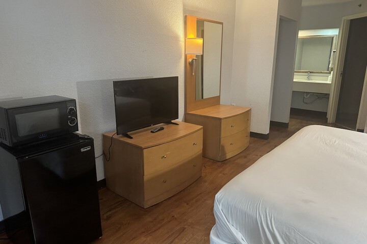 Room 31 of 34