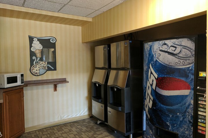 Hotel Interior 10 of 31