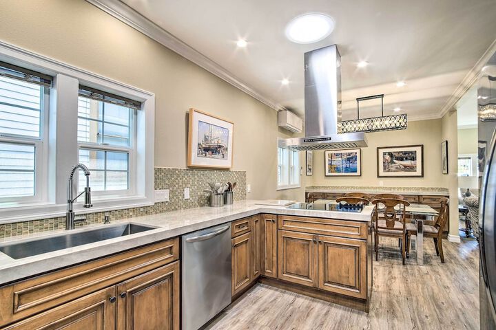Renovated North Bend Cottage: Near Eateries!