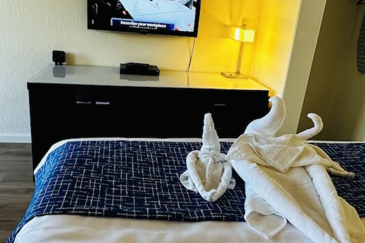 Room 6 of 21