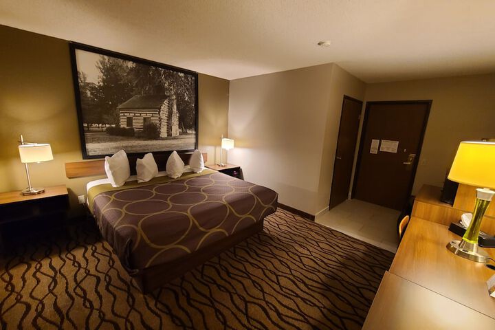 Room 14 of 20