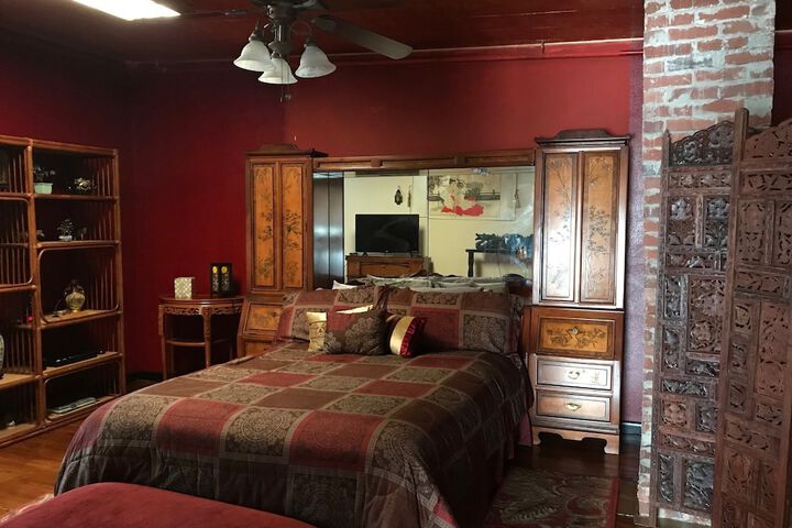 Room 44 of 104