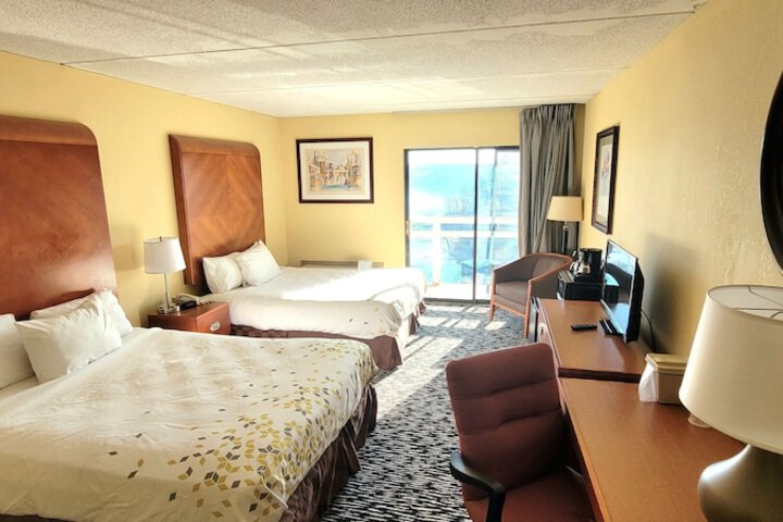 Room 16 of 42