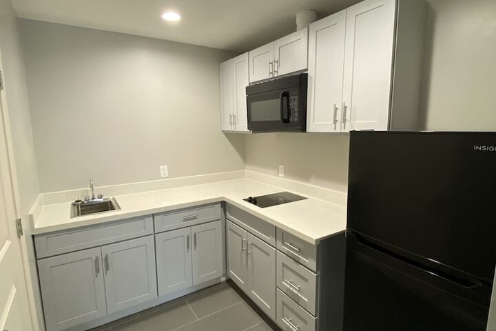 Room 3 of 10
