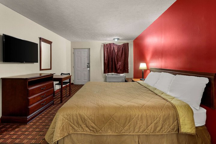 Room 18 of 31