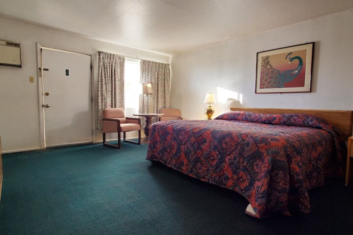 Room 25 of 57