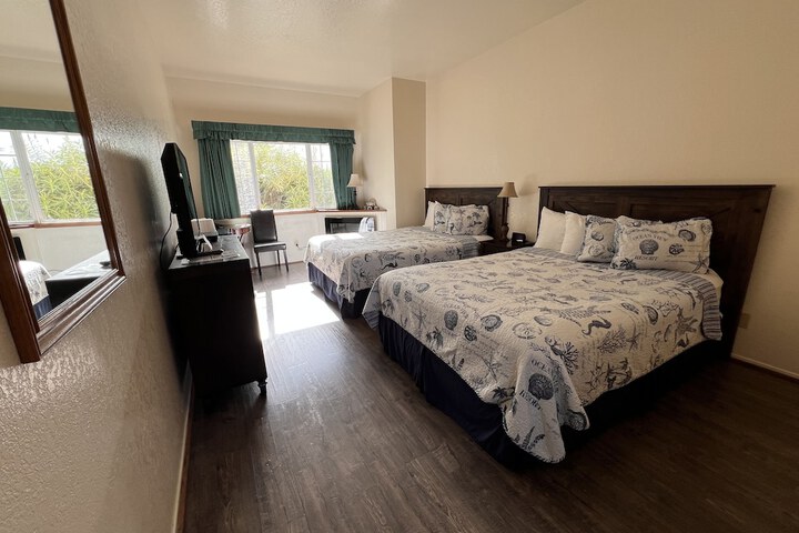 Room 32 of 39