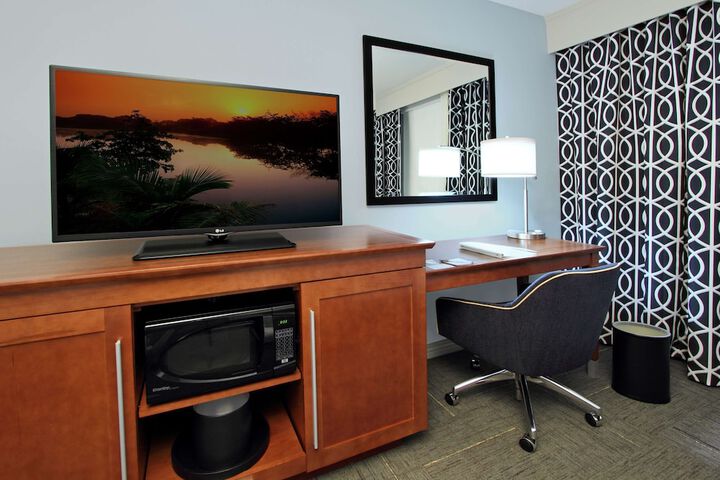 Room 13 of 31