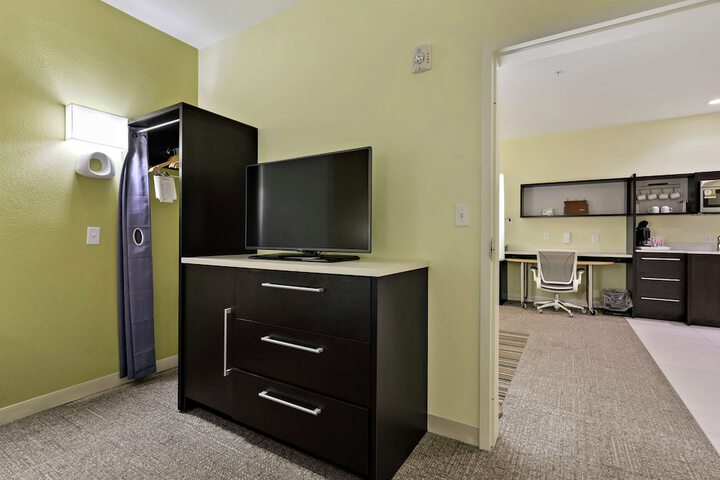 Room 25 of 71