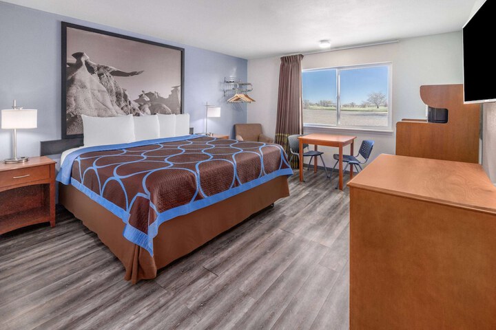 Room 15 of 16
