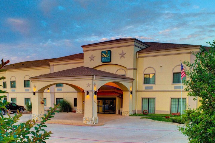 Hotel 3 of 31