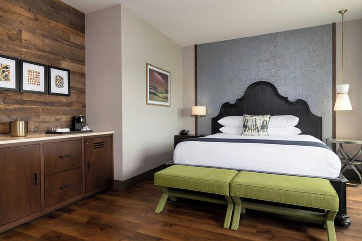 The Stella Hotel Autograph Collection