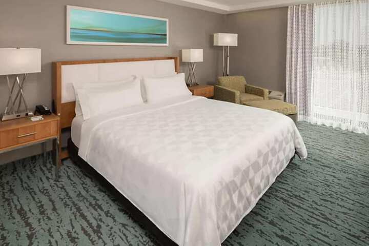 Room 5 of 25