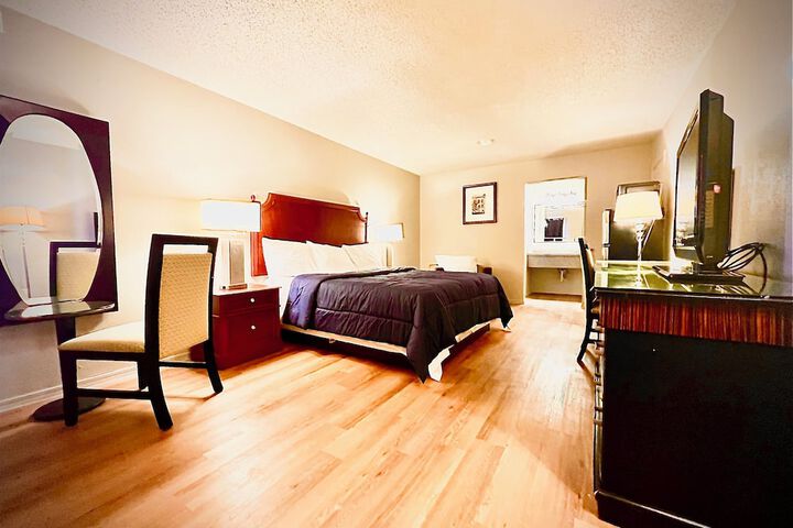 Room 22 of 25