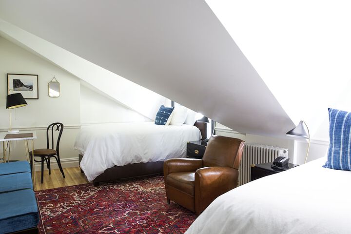 Room 28 of 50