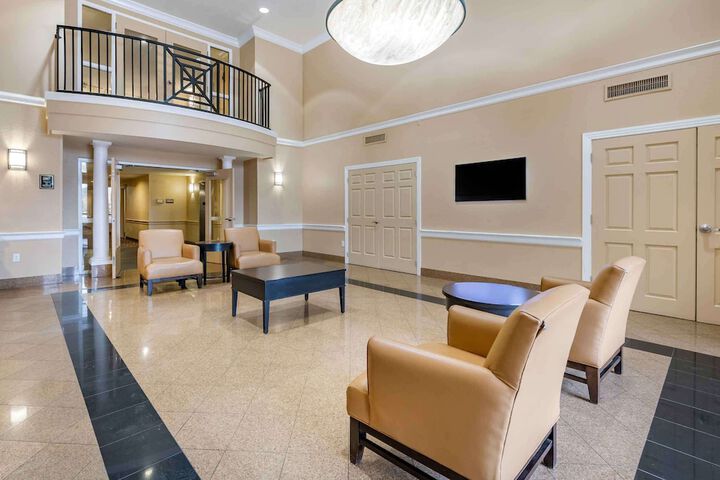 Hotel Interior 11 of 35