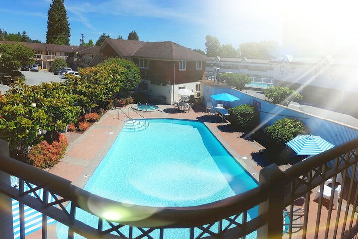 Pool 12 of 64