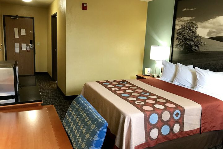 Room 11 of 42