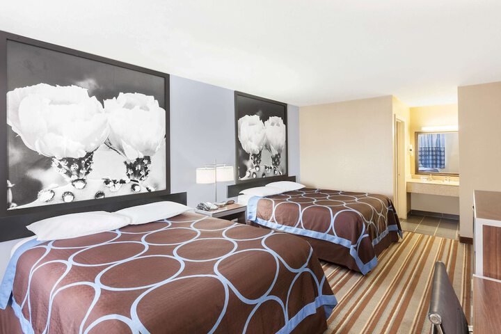 Room 20 of 36