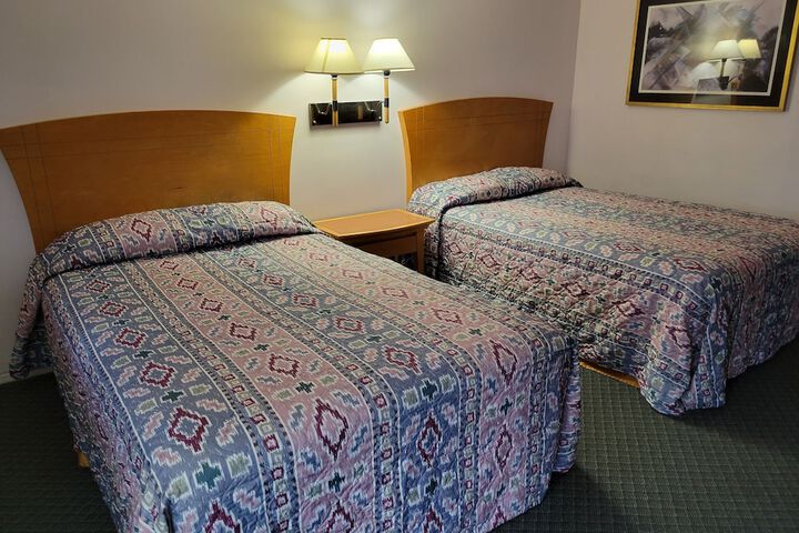 Room 18 of 50
