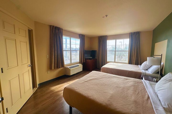 Room 17 of 26