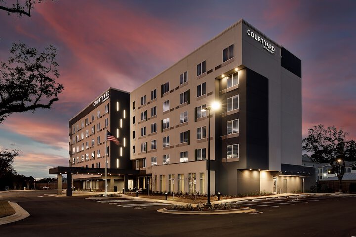 Hotel 2 of 47